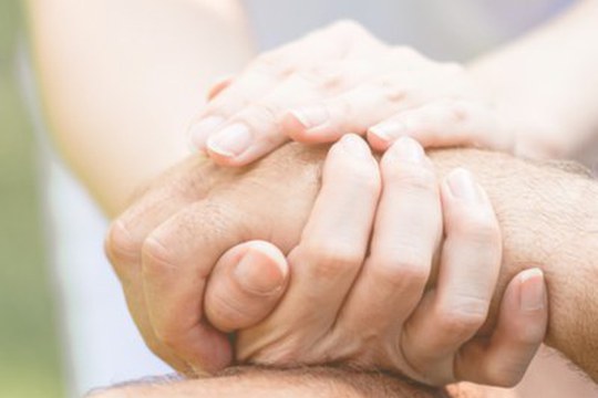 Il fine vita in Italia: cosa ne pensano cittadini, medici e infermieri Il fine vita in Italia: cosa ne pensano cittadini, medici e infermieri